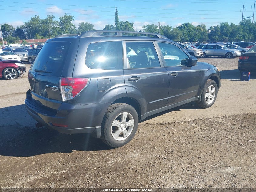 2013 Subaru Forester VIN JF2SHABC7DH438201 IAAI salvage auction — REAR END, Salvage (Pennsylvania), sold $875 on 2026-07-17 (photo 4)