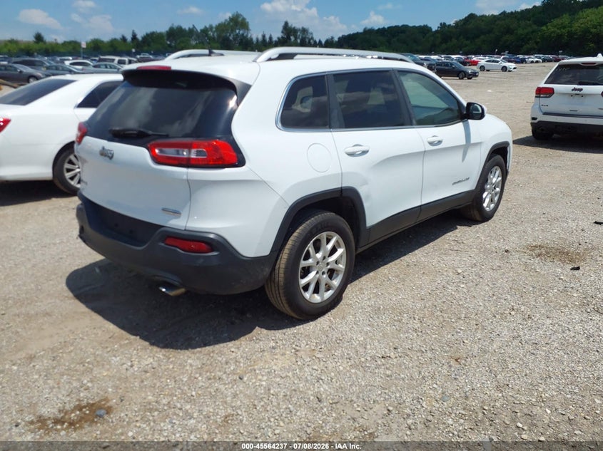 2014 Jeep Cherokee VIN 1C4PJMCS7EW179982 IAAI salvage auction — NORMAL WEAR, Clear (Wisconsin), sold $625 on 2026-07-24 (photo 4)