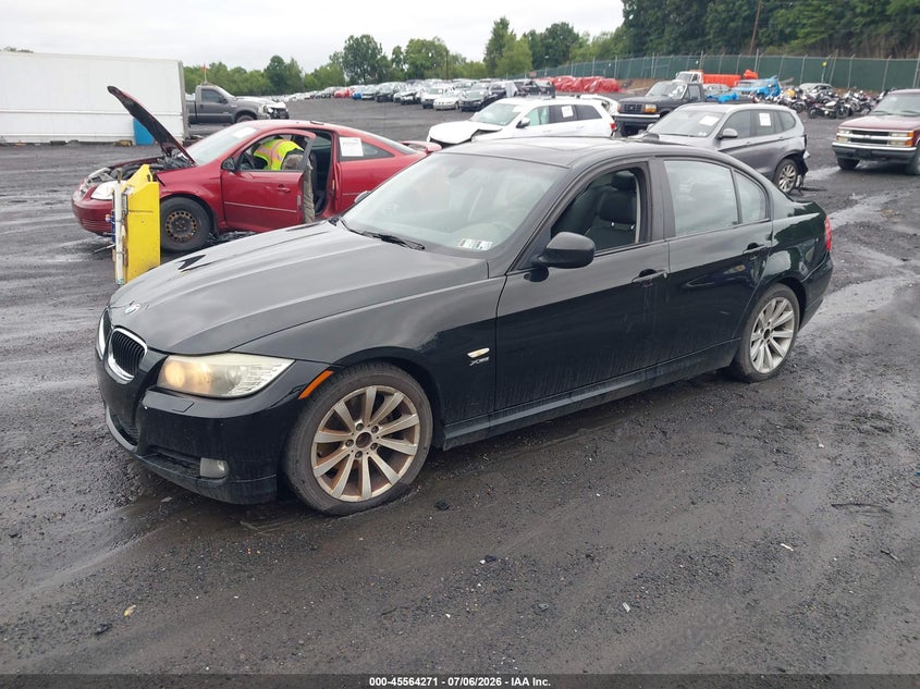 2011 BMW 3 series VIN WBAPK7C56BA771517 IAAI salvage auction — NORMAL WEAR, Clear (Pennsylvania), sold $1,400 on 2026-07-14 (photo 2)