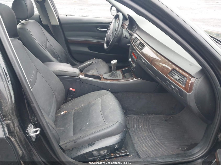 2011 BMW 3 series VIN WBAPK7C56BA771517 IAAI salvage auction — NORMAL WEAR, Clear (Pennsylvania), sold $1,400 on 2026-07-14 (photo 5)
