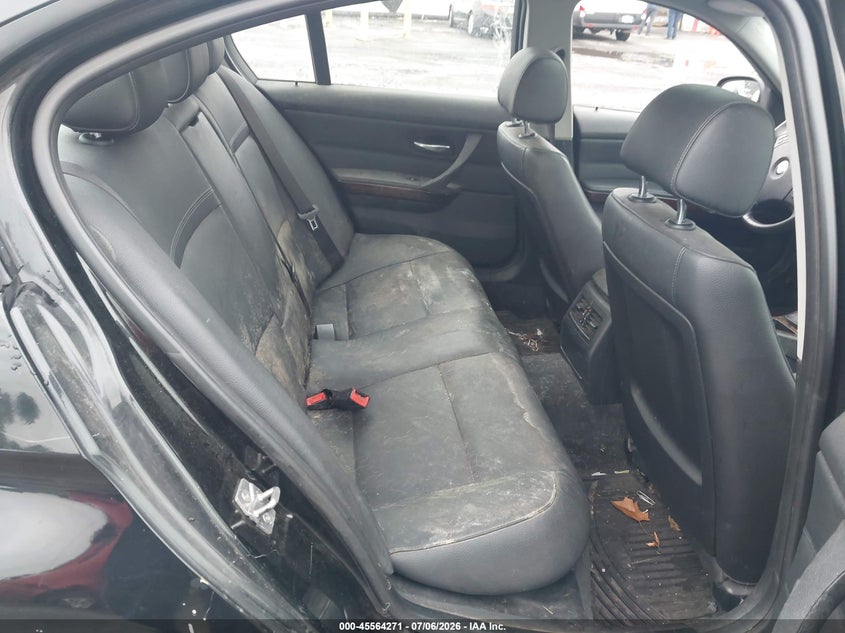 2011 BMW 3 series VIN WBAPK7C56BA771517 IAAI salvage auction — NORMAL WEAR, Clear (Pennsylvania), sold $1,400 on 2026-07-14 (photo 8)