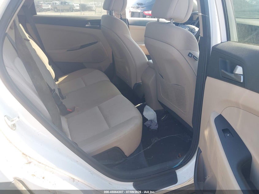 2016 Hyundai Tucson VIN KM8J33A20GU045273 IAAI salvage auction — NORMAL WEAR, Clear (North Carolina), sold $2,300 on 2026-07-29 (photo 8)