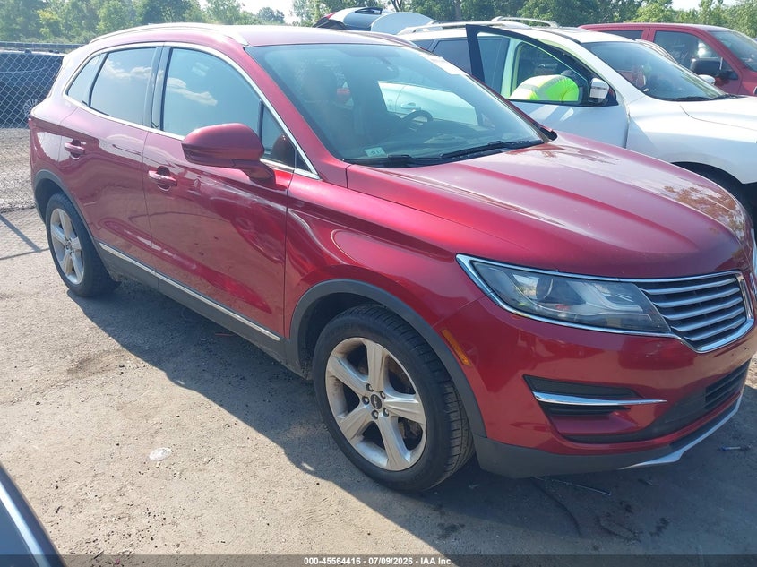 2015 Lincoln Mkc VIN 5LMCJ2A90FUJ10933 IAAI salvage auction — REAR END, Salvage Title, sold $1,550 on 2026-07-19 (photo 1)