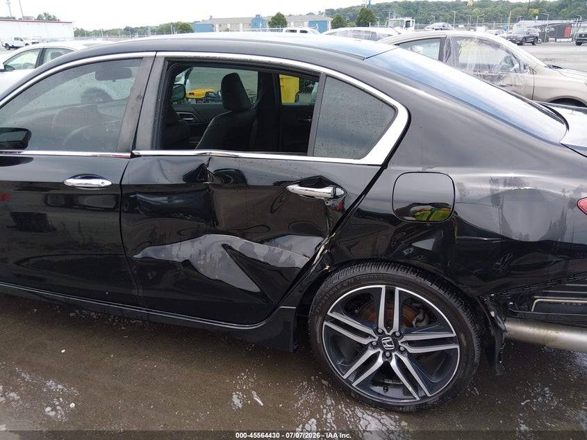 2017 Honda Accord VIN 1HGCR2F17HA090530 IAAI salvage auction — SIDE, Salvage Title, sold $3,850 on 2026-08-01 (photo 6)