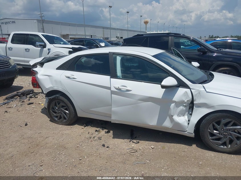 2024 Hyundai Elantra VIN KMHLM4DG9RU768819 IAAI salvage auction — REAR END, Certificate Of Destruction (Florida), sold $25 on 2026-07-23 (photo 6)