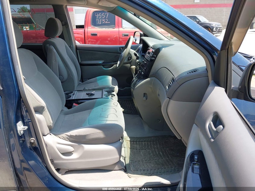 2004 Toyota Sienna VIN 5TDZA23C54S105478 IAAI salvage auction — NORMAL WEAR, Original (Maine), sold $325 on 2026-07-20 (photo 5)