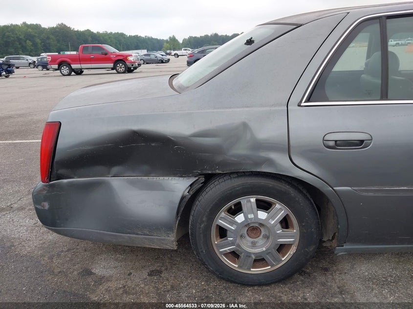 2004 Cadillac Deville VIN 1G6KD54Y54U127824 IAAI salvage auction — REAR END, Salvage (Indiana), sold $225 on 2026-09-03 (photo 6)