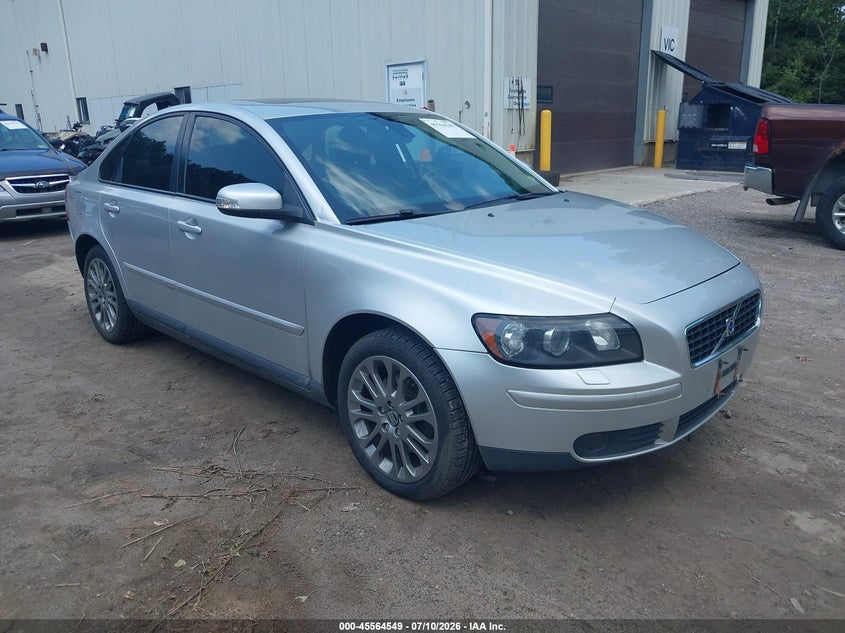2007 Volvo S40 VIN YV1MH682372294439 IAAI salvage auction — SIDE, Salvage (Vermont), sold $425 on 2026-09-10 (photo 1)