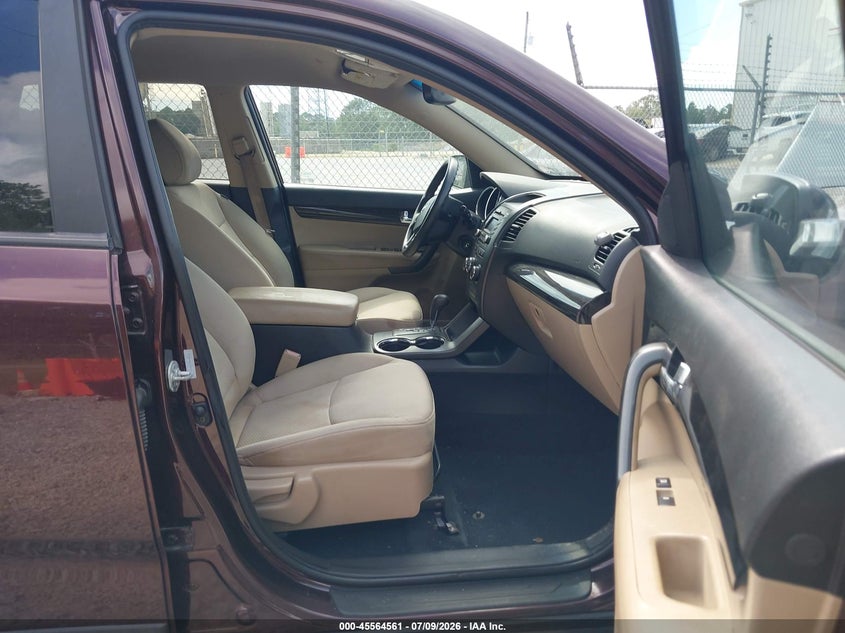 2011 Kia Sorento VIN 5XYKT3A11BG159003 IAAI salvage auction — LEFT FRONT, Clear (Mississippi), sold $1,700 on 2026-07-17 (photo 5)