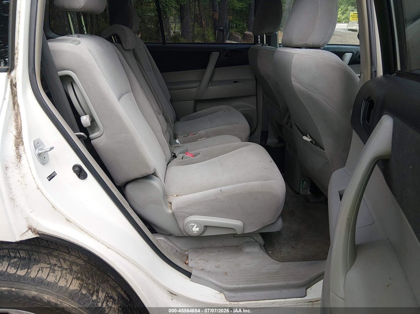 2008 Toyota Highlander VIN JTEES41A882024430 IAAI salvage auction — NORMAL WEAR, Clear (Virginia), sold $375 on 2026-07-21 (photo 8)