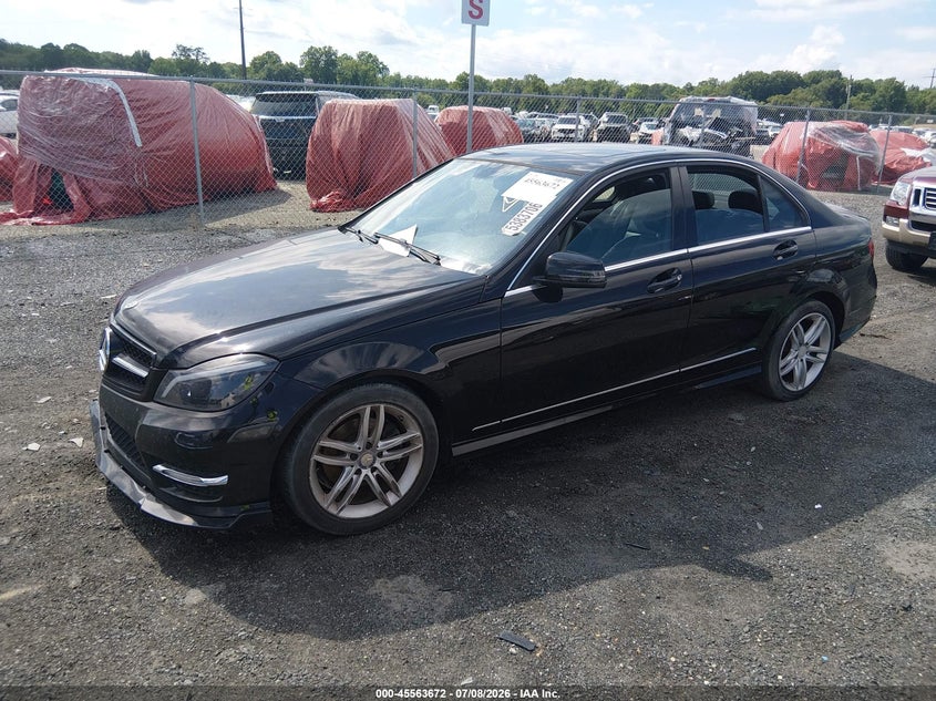 2014 Mercedes-benz C class VIN WDDGF4HB0ER305629 IAAI salvage auction — NORMAL WEAR, Clear (Maryland), sold $525 on 2026-07-30 (photo 2)