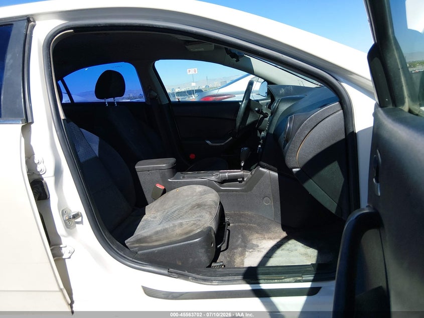 2008 Pontiac G6 VIN 1G2ZG57N184156350 IAAI salvage auction — FRONT & REAR, Salvage (Nevada), sold $100 on 2026-07-31 (photo 5)