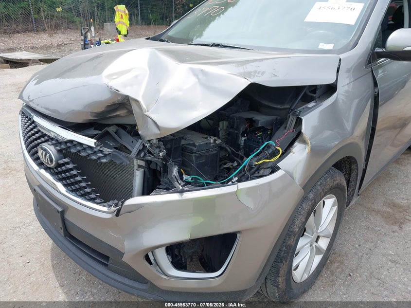 2018 Kia Sorento VIN 5XYPG4A30JG407953 IAAI salvage auction — NORMAL WEAR, Salvage Title, sold $1,500 on 2026-07-30 (photo 6)