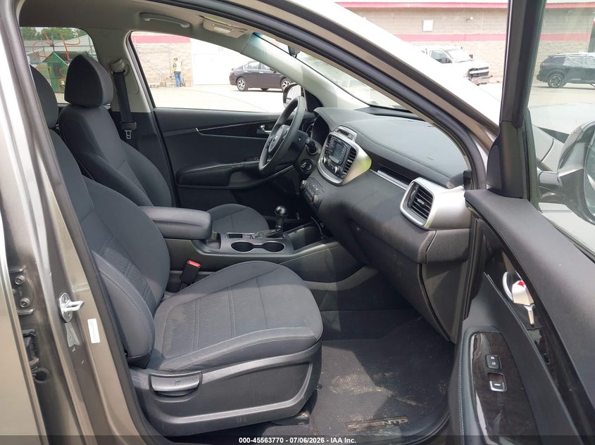 2018 Kia Sorento VIN 5XYPG4A30JG407953 IAAI salvage auction — NORMAL WEAR, Salvage Title, sold $1,500 on 2026-07-30 (photo 5)