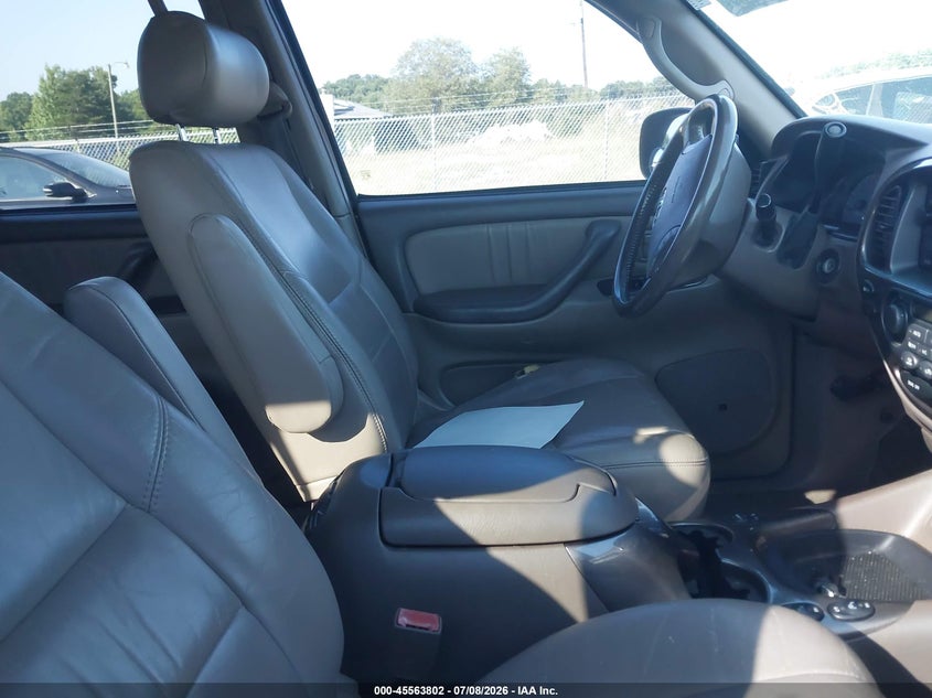 2003 Toyota Sequoia VIN 5TDZT38A03S193037 IAAI salvage auction — RIGHT FRONT, Salvage (South Carolina), sold $1,300 on 2026-07-28 (photo 5)