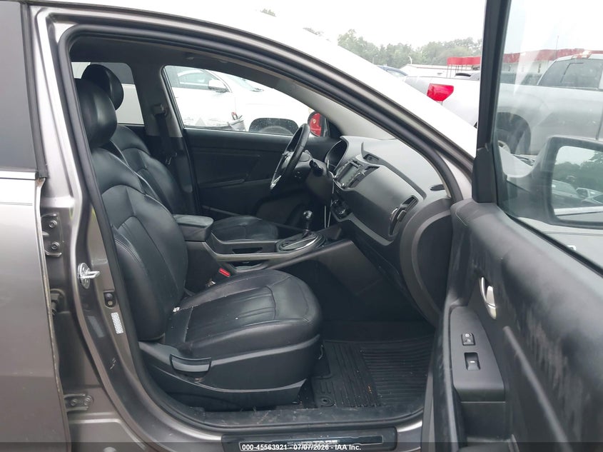 2011 Kia Sportage VIN KNDPCCA64B7168535 IAAI salvage auction — NORMAL WEAR, Clear (Maryland), sold $800 on 2026-07-23 (photo 5)