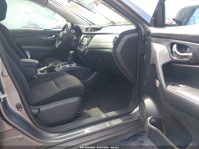 2017 Nissan Rogue VIN KNMAT2MV6HP505363 IAAI salvage auction — SIDE, Rebuildable (Florida), sold $900 on 2026-07-29 (photo 5)