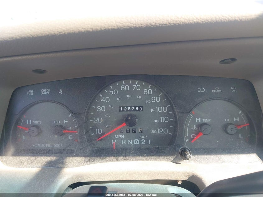 2000 Mercury Grand marquis VIN 2MEFM74W1YX714916 IAAI salvage auction — NORMAL WEAR, Clear (Missouri), sold $25 on 2026-07-21 (photo 7)