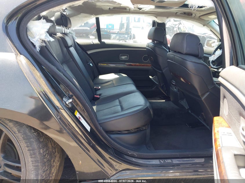 2005 BMW 7 series VIN WBAGN83525DK11252 IAAI salvage auction — FRONT & REAR, Clear (Oregon), sold $500 on 2026-07-14 (photo 8)