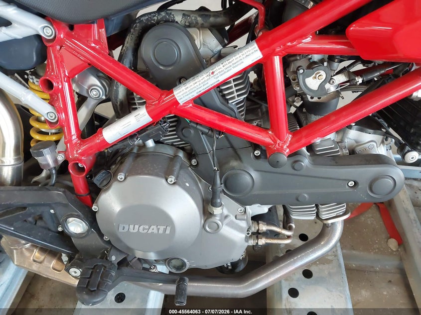 2012 Ducati Hypermotard VIN ZDM1YAAN6CB025396 IAAI salvage auction — SIDE, Clear (Michigan), sold $1,750 on 2026-07-28 (photo 8)