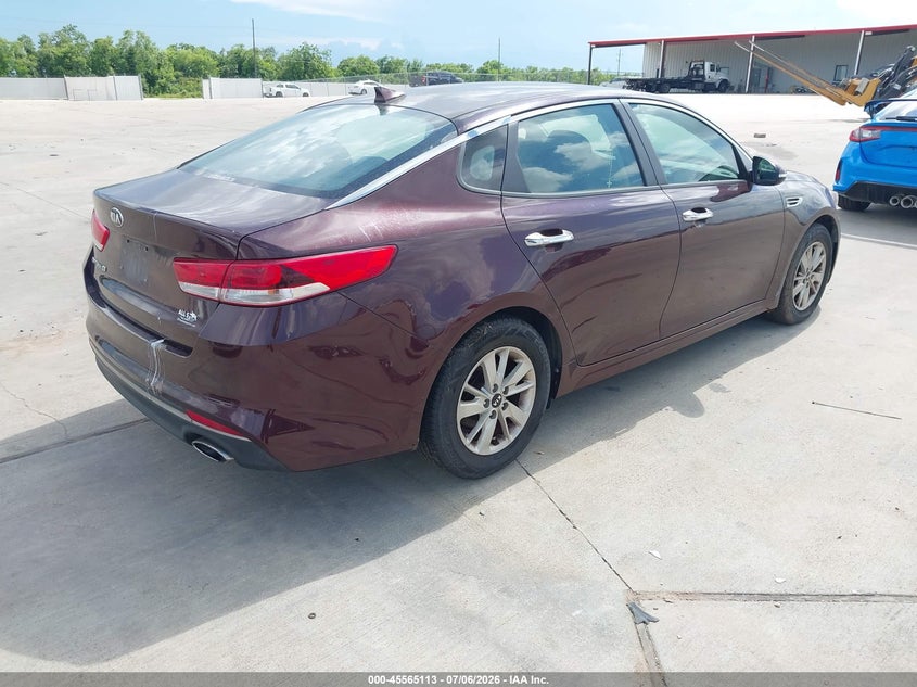 2018 Kia Optima VIN 5XXGT4L38JG221400 IAAI salvage auction — NORMAL WEAR, Salvage Title, sold $2,625 on 2026-07-10 (photo 4)