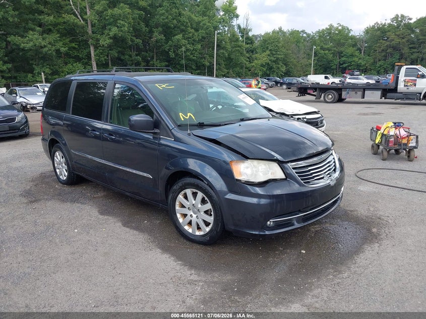 2014 Chrysler Town & country VIN 2C4RC1BG5ER218267 IAAI salvage auction — FRONT END, Salvage Title, sold $550 on 2026-07-26 (photo 1)