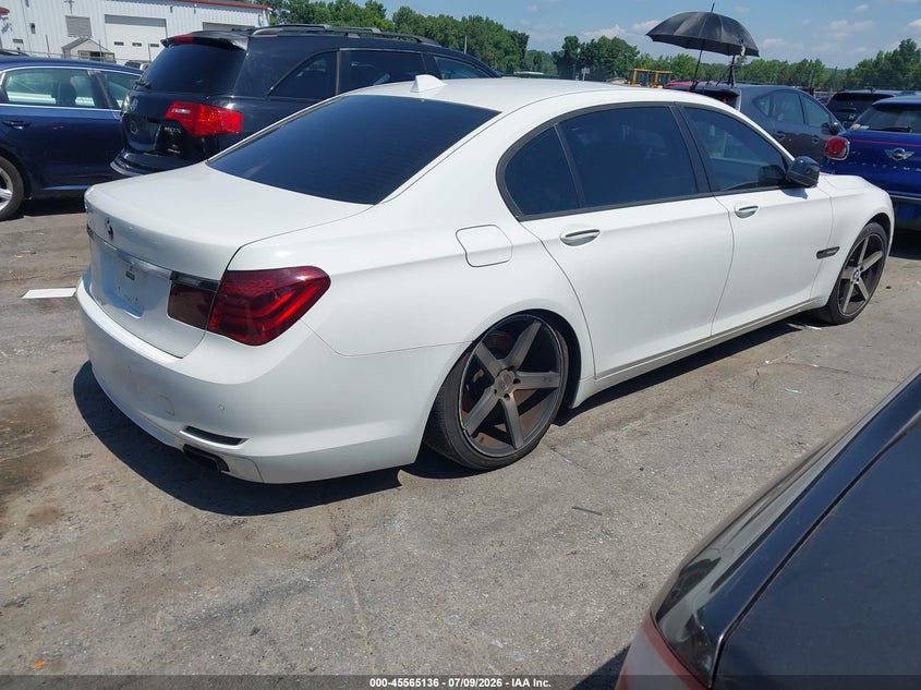 2012 BMW 7er VIN WBAKB8C50CDX20417 IAAI salvage auction — NORMAL WEAR, Clear-Dealer Only (Montana), sold $300 on 2026-07-29 (photo 4)
