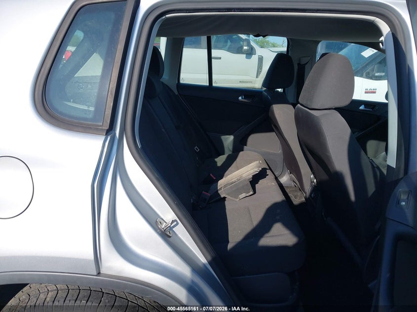2012 Volkswagen Tiguan VIN WVGAV7AX4CW525781 IAAI salvage auction — NORMAL WEAR, Original (Texas), sold $475 on 2026-07-08 (photo 8)