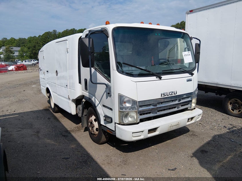 2008 Isuzu Dsl reg VIN JALC4W16087000654 — IAAI salvage auction photo