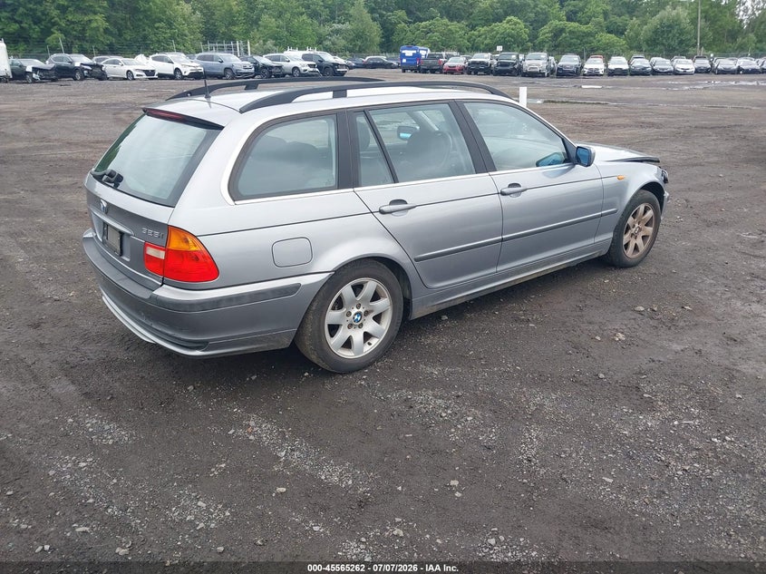 2004 BMW 3 series VIN WBAEN33434PC13108 IAAI salvage auction — FRONT END, Salvage (Idaho), sold $225 on 2026-07-22 (photo 4)