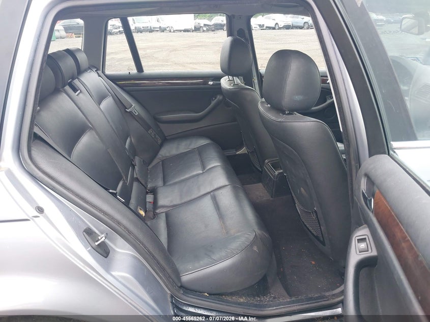 2004 BMW 3 series VIN WBAEN33434PC13108 IAAI salvage auction — FRONT END, Salvage (Idaho), sold $225 on 2026-07-22 (photo 8)