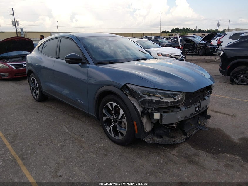 2024 Ford Mustang mach-e VIN 3FMTK1R43RMA20204 — IAAI salvage auction photo