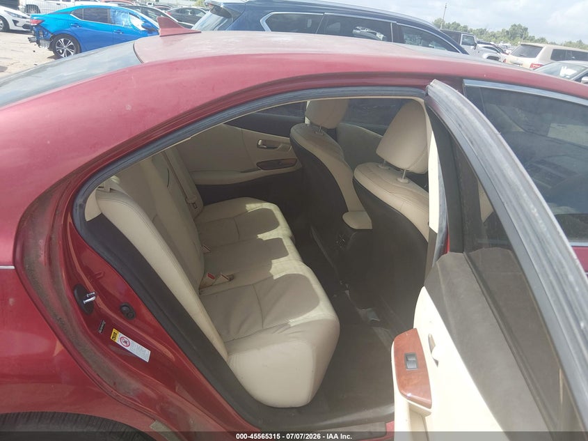 2010 Lexus Hs 250h VIN JTHBB1BA6A2025651 IAAI salvage auction — NORMAL WEAR, Original (Texas), sold $725 on 2026-07-29 (photo 8)