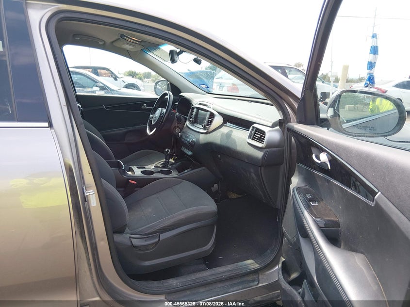 2017 Kia Sorento VIN 5XYPGDA32HG189430 IAAI salvage auction — NORMAL WEAR, Clear (Texas), sold $2,500 on 2026-07-13 (photo 5)
