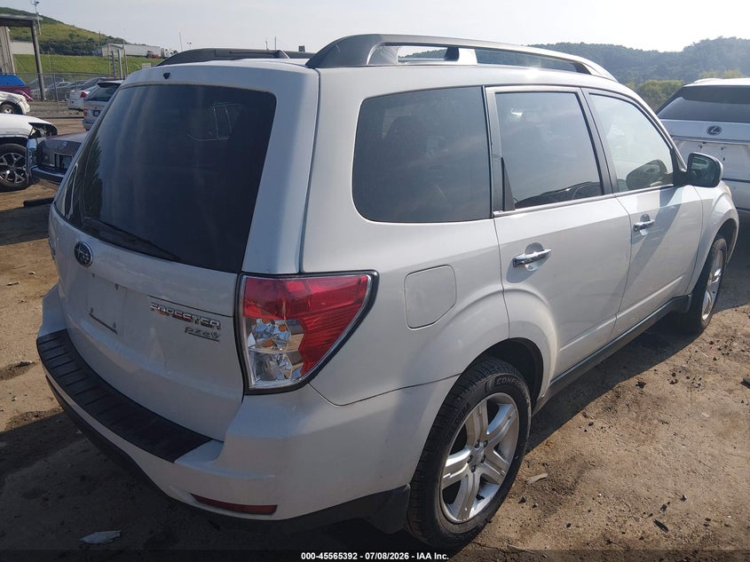 2010 Subaru Forester VIN JF2SH6DC4AH786334 IAAI salvage auction — NORMAL WEAR, Clear (Washington), sold $25 on 2026-07-16 (photo 4)