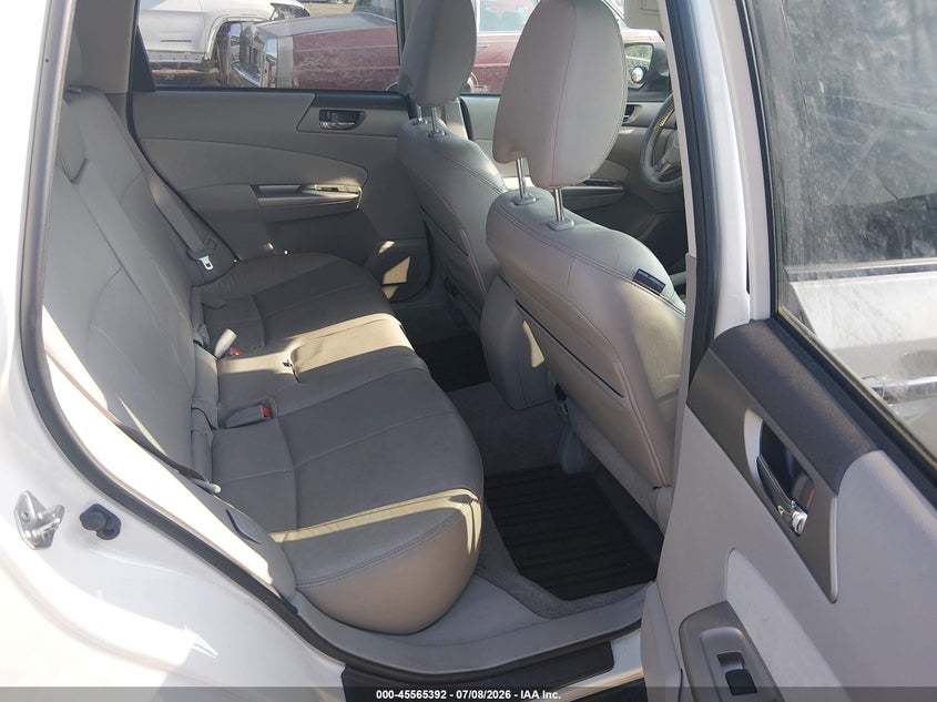 2010 Subaru Forester VIN JF2SH6DC4AH786334 IAAI salvage auction — NORMAL WEAR, Clear (Washington), sold $25 on 2026-07-16 (photo 8)