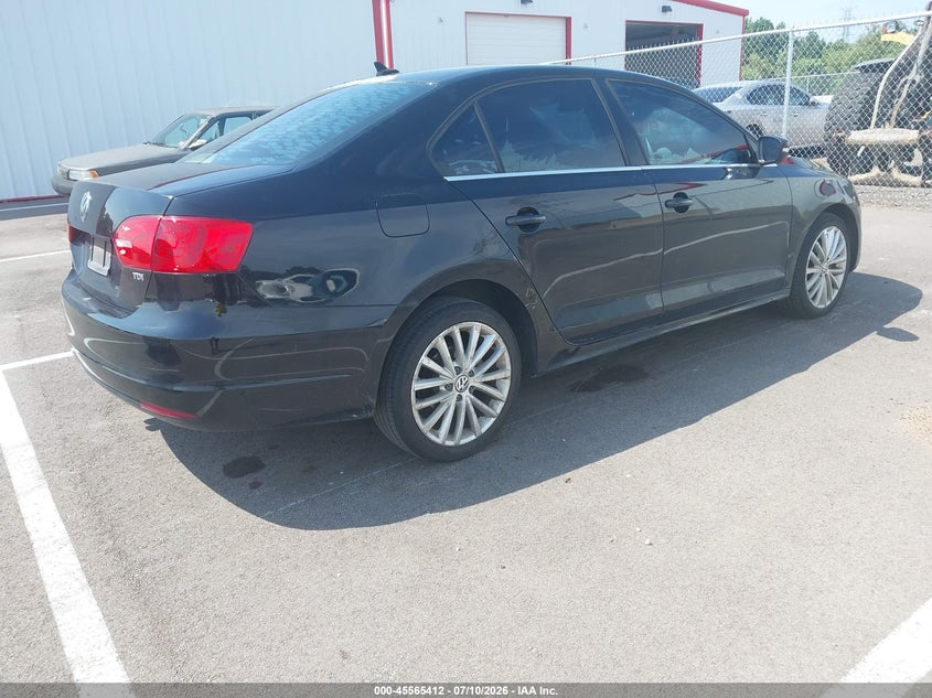 2013 Volkswagen Jetta VIN 3VWLL7AJ7DM391457 IAAI salvage auction — NORMAL WEAR, Clear (Mississippi), sold $750 on 2026-08-03 (photo 4)