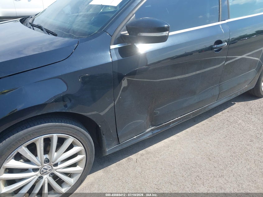 2013 Volkswagen Jetta VIN 3VWLL7AJ7DM391457 IAAI salvage auction — NORMAL WEAR, Clear (Mississippi), sold $750 on 2026-08-03 (photo 6)