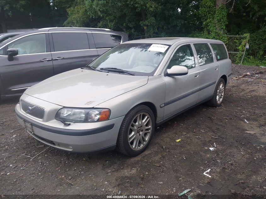 2001 Volvo V70 VIN YV1SW53D212101463 IAAI salvage auction — NORMAL WEAR, Clear (New York), sold $425 on 2026-07-28 (photo 2)