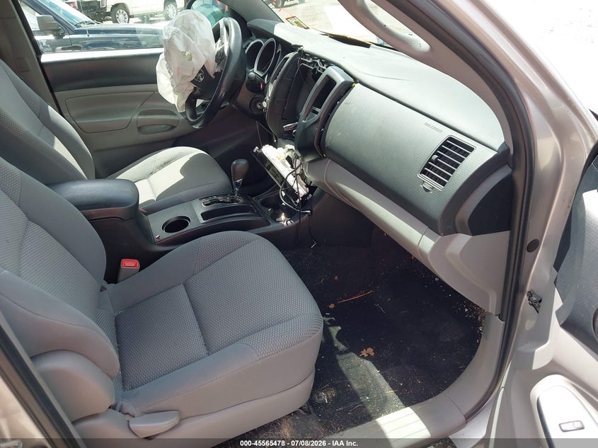 2014 Toyota Tacoma VIN 5TFUU4EN3EX109293 IAAI salvage auction — FRONT END, Salvage Title, sold $4,300 on 2026-08-01 (photo 5)
