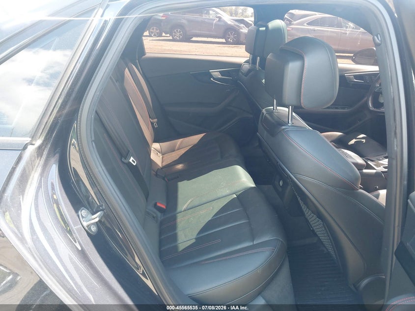 2018 Audi A4 VIN WAUENAF49JA054459 IAAI salvage auction — RIGHT SIDE, Salvage Title, sold $25 on 2026-07-28 (photo 8)