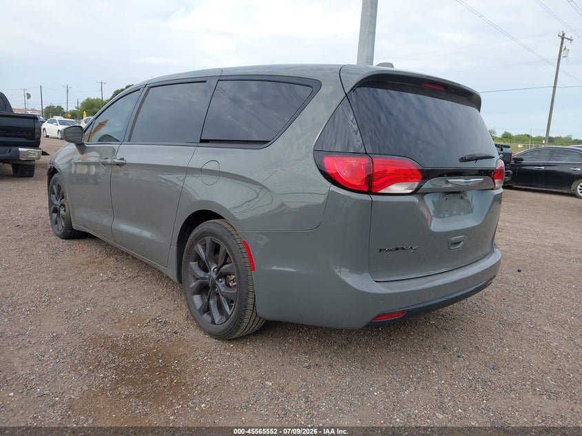 2020 Chrysler Pacifica VIN 2C4RC1FG0LR249711 IAAI salvage auction — FRONT END, Salvage Title, sold $5,400 on 2026-08-31 (photo 3)