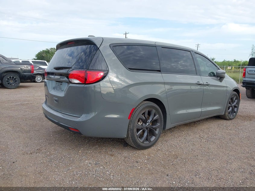 2020 Chrysler Pacifica VIN 2C4RC1FG0LR249711 IAAI salvage auction — FRONT END, Salvage Title, sold $5,400 on 2026-08-31 (photo 4)