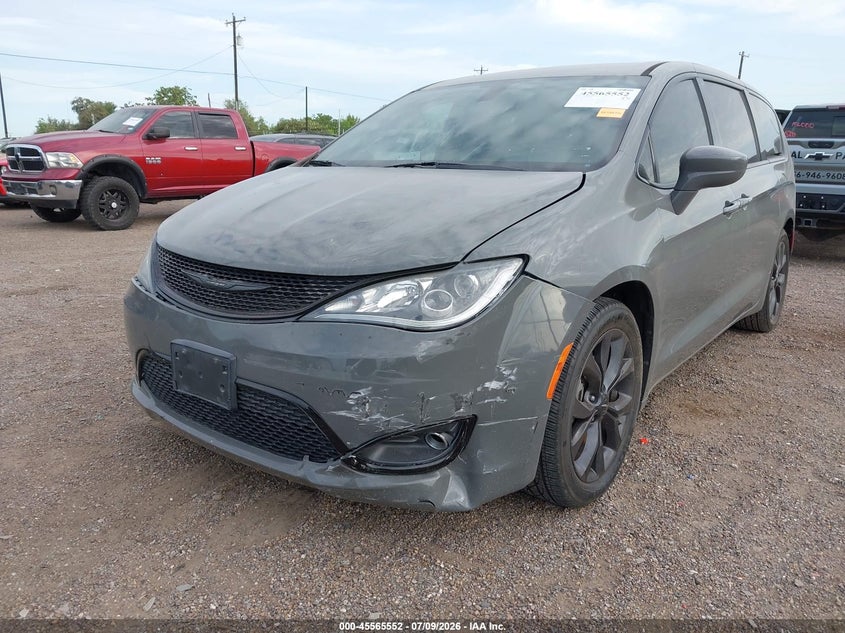 2020 Chrysler Pacifica VIN 2C4RC1FG0LR249711 IAAI salvage auction — FRONT END, Salvage Title, sold $5,400 on 2026-08-31 (photo 6)