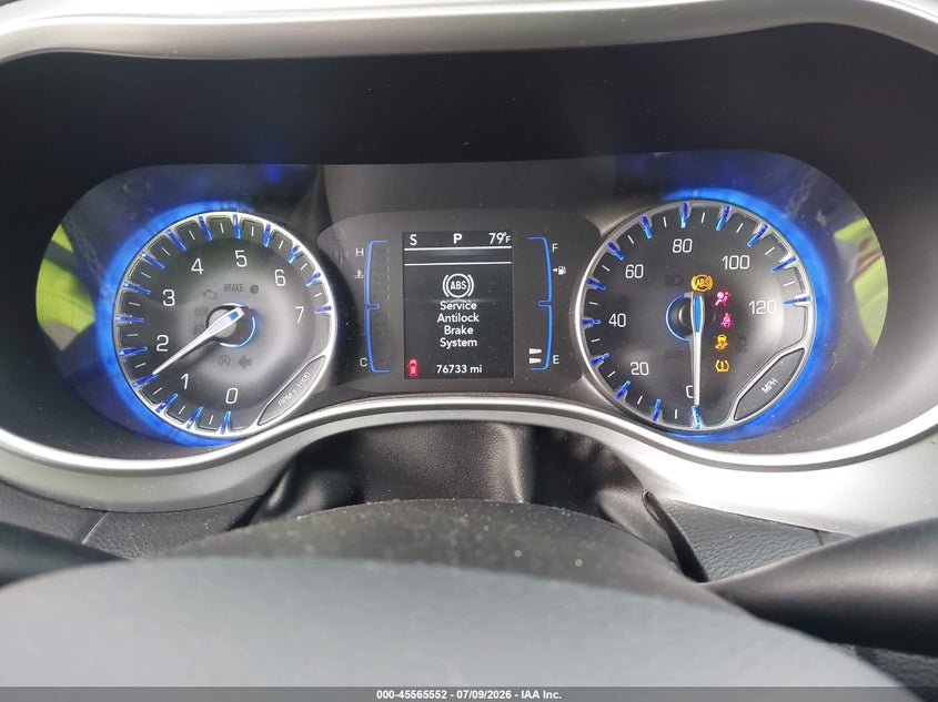 2020 Chrysler Pacifica VIN 2C4RC1FG0LR249711 IAAI salvage auction — FRONT END, Salvage Title, sold $5,400 on 2026-08-31 (photo 7)
