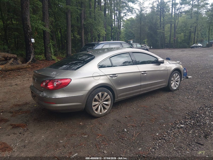 2010 Volkswagen Cc VIN WVWMP7AN7AE555757 IAAI salvage auction — NORMAL WEAR, Clear (Virginia), sold $175 on 2026-07-21 (photo 4)