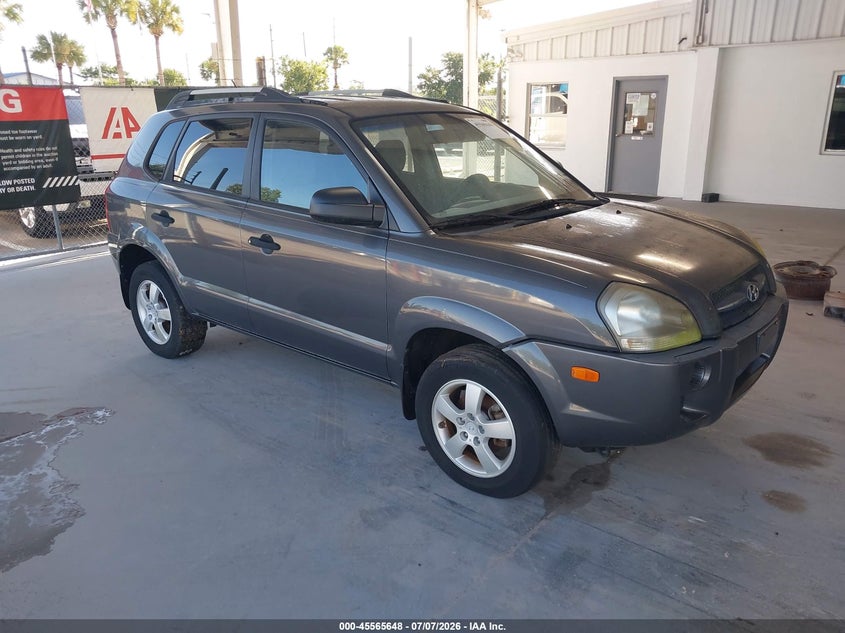 2008 Hyundai Tucson VIN KM8JM12B78U814059 IAAI salvage auction — NORMAL WEAR, Clear (Florida), sold $1,250 on 2026-07-15 (photo 1)