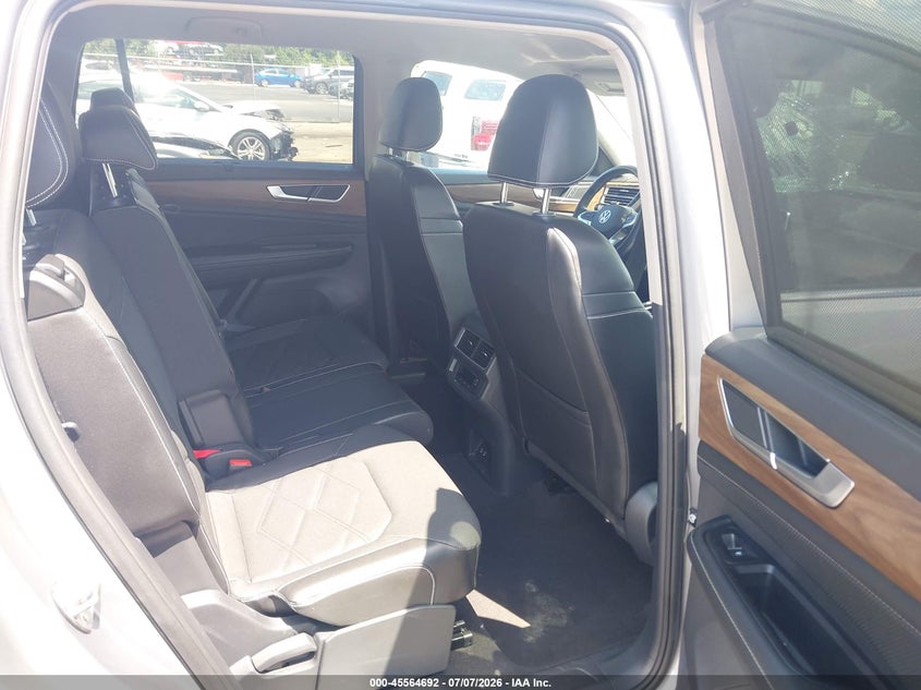 2024 Volkswagen Atlas VIN 1V2HR2CA6RC539676 IAAI salvage auction — FRONT END, Rebuildable (Florida), sold $9,100 on 2026-07-23 (photo 8)