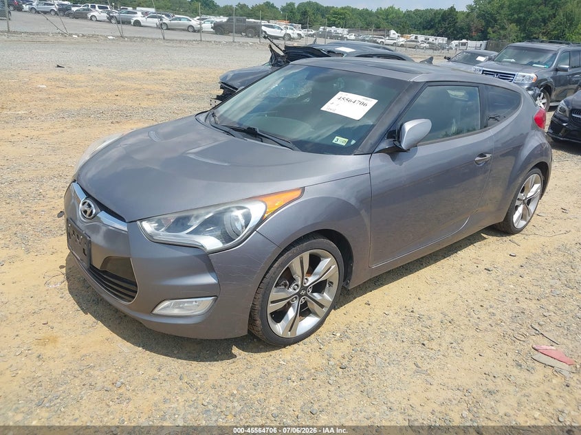 2013 Hyundai Veloster VIN KMHTC6AD2DU151750 IAAI salvage auction — NORMAL WEAR, Clear (Virginia), sold $675 on 2026-07-27 (photo 2)