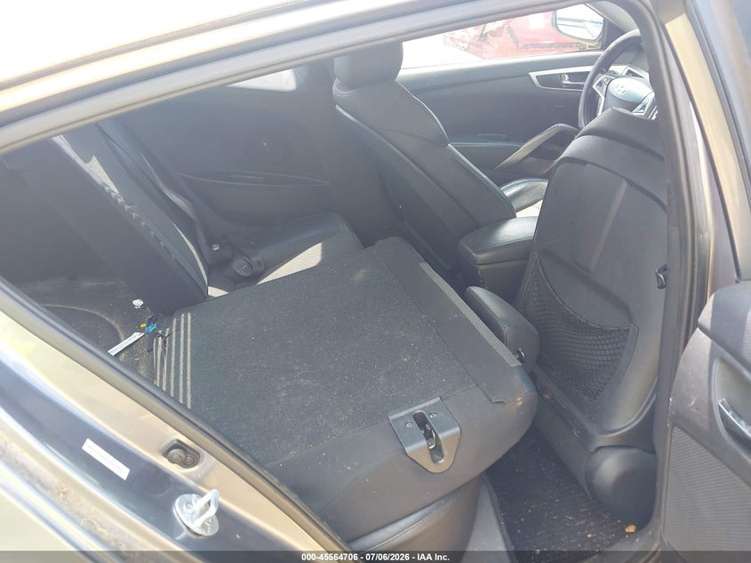 2013 Hyundai Veloster VIN KMHTC6AD2DU151750 IAAI salvage auction — NORMAL WEAR, Clear (Virginia), sold $675 on 2026-07-27 (photo 8)